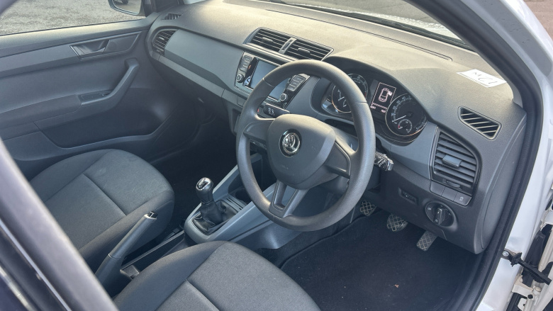 Skoda Fabia 1.0 MPI S 5dr Petrol Hatchback